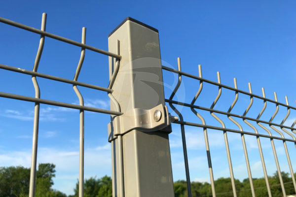 Tan Welded Wire Perimeter Fence Post